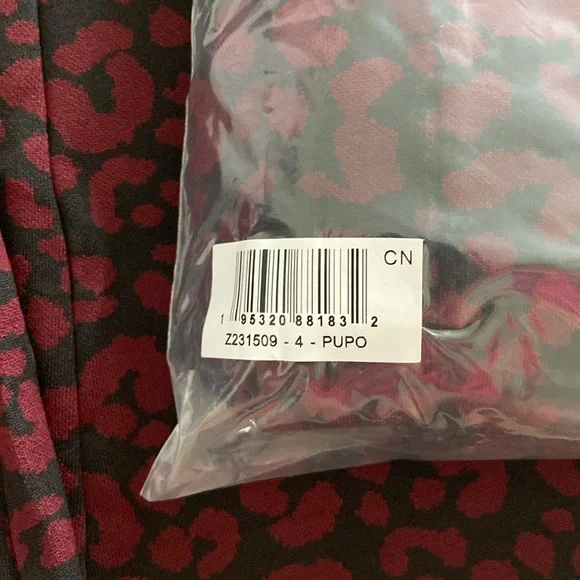 Venus 2 piece jacket and pants set NWT - Picture 8 of 14